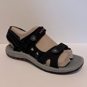 Merrell Cedrus Convertible Sandal in Black/Rose Red - Size 7